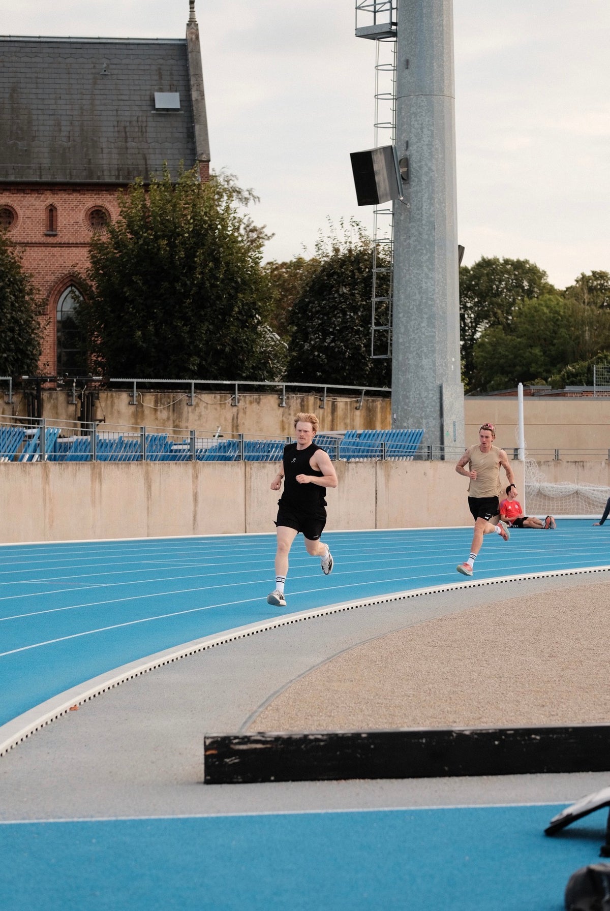 Athlete | Studios Hybrid Tank